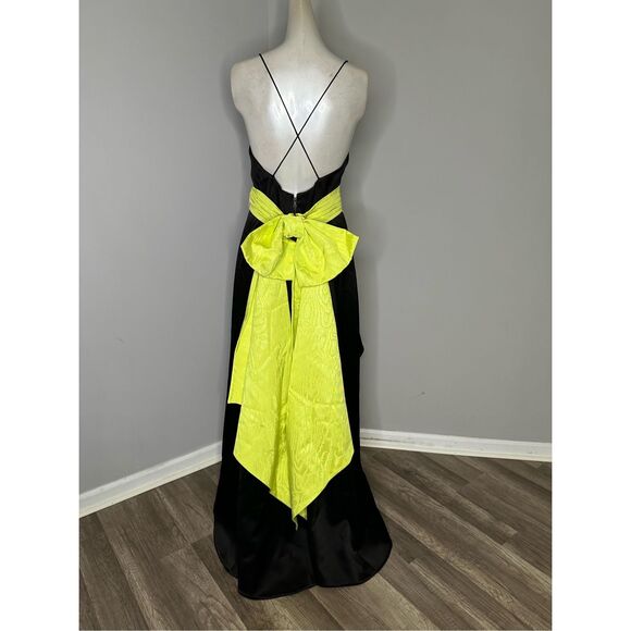 Alice + Olivia Joss Bow Back High-Low Gown SZ US 4 - Picture 10 of 12